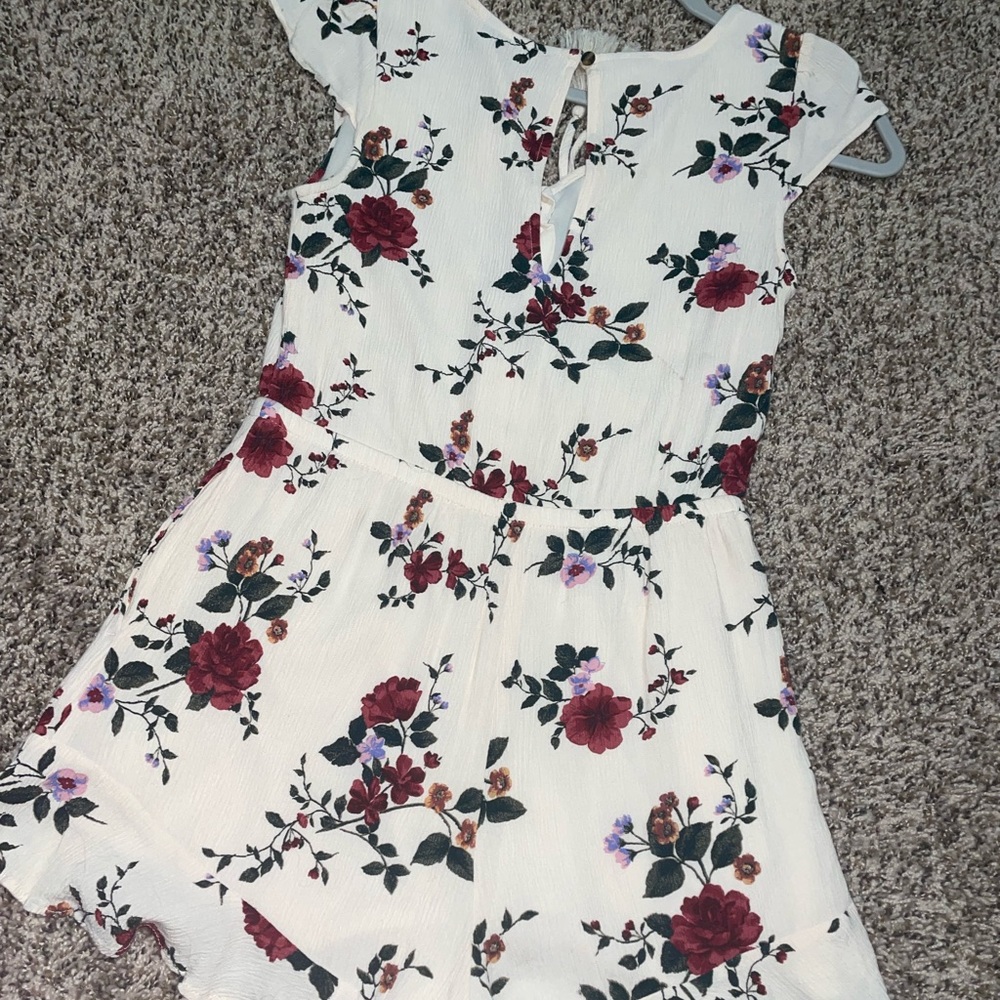 Romper - Picture 4 of 4
